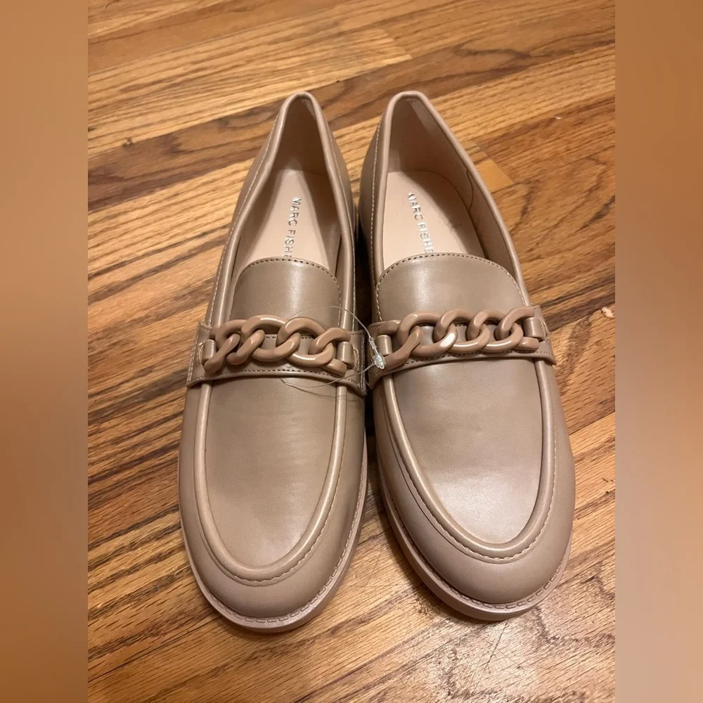 NWOT Marc Fisher Women's Babbea Slip-On Almond Toe Loafers